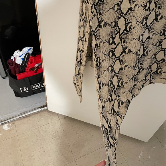 NWOT Snakeprint long dress - Picture 2 of 4